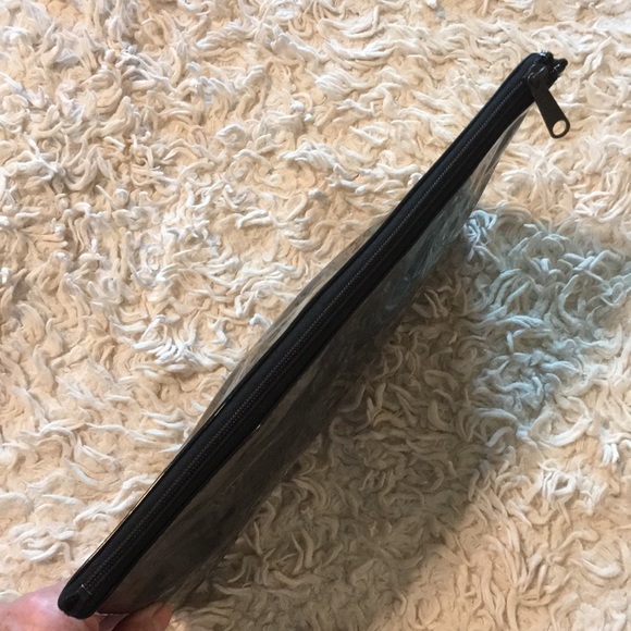 Vintage Dove Black Patent Leather 12” x 8 1/2” Evening Clutch EXCELLENT - Picture 6 of 6